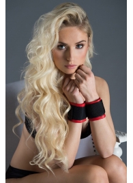 Полиуретановые манжеты для фиксации рук вместе Bound Together Wrist Restraints - Blush Novelties - купить с доставкой в Улан-Удэ