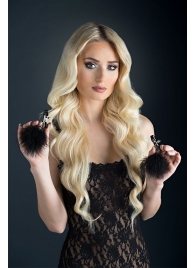 Зажимы для сосков с пухом FEATHERED NIPPLE CLAMPS - Blush Novelties - купить с доставкой в Улан-Удэ