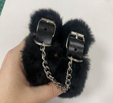Черные наручники на цепи с меховой опушкой - Лунный свет - купить с доставкой в Улан-Удэ